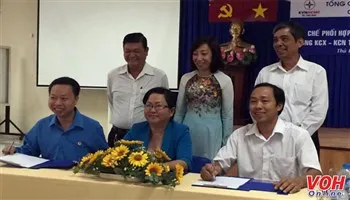 Hỗ trợ công nhân mua điện đúng giá