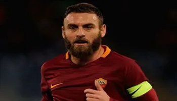 De Rossi ở lại với Roma đến năm 2019