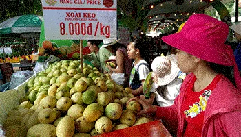 Trái cây ở Lễ hội trái cây Nam bộ 2017 rẻ hơn thị trường
