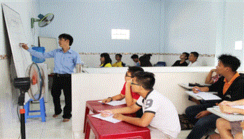 Thầy giáo công nhân!