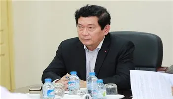 Bút sa - gà xối mỡ