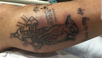 Chết vì đi bơi sau khi xăm mình