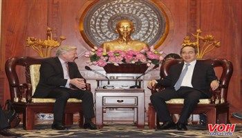 Tập đoàn Microsoft hỗ trợ TPHCM xây dựng đô thị thông minh