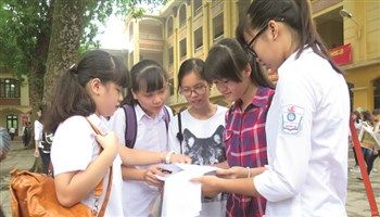 Bộ GDundefinedĐT công bố đường dây nóng: 0923.006757