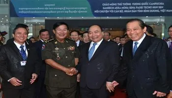 Thủ tướng Nguyễn Xuân Phúc chủ trì Lễ đón Thủ tướng Campuchia Hun Sen thăm Việt Nam 
