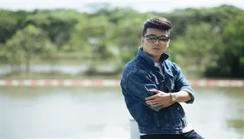 Ưng Hoàng Phúc chia sẻ bí quyết điển trai “thách thức thời gian”
