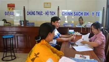 Đơn giản hóa thủ tục nhận con nuôi, nhập quốc tịch và đăng ký khai sinh