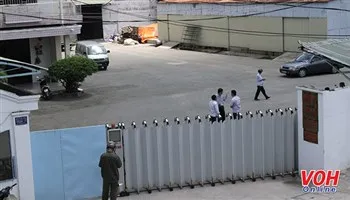 Hai công nhân tử vong vì tường sập