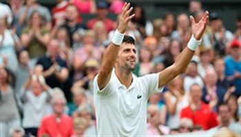 Thắng dễ Mannarino, Djokovic vào tứ kết Wimbledon 2017