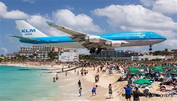 Chết oan khi đứng xem máy bay cất cánh