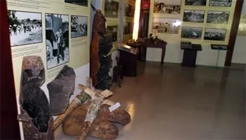 Triển lãm chuyên đề “Đi qua cuộc chiến”