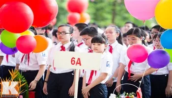 Ngày 14/8, học sinh tại TPHCM tựu trường
