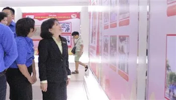 Khai mạc triển lãm ảnh “Chủ tịch Hồ Chí Minh với công tác thương binh liệt sĩ”