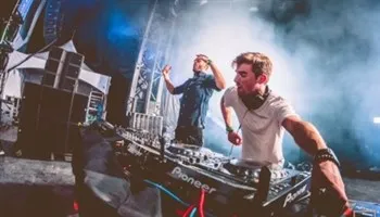 The Chainsmokers mang “Memories ...Do Not Open về Việt Nam vào tháng 9