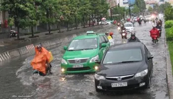 Sửa chữa hư hỏng đường Nguyễn Hữu Cảnh 