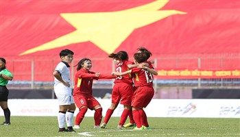 Tuyển nữ Việt Nam hòa Thái Lan trong trận chung kết sớm của SEA Games 29