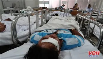 Hai nạn nhân chấn thương nặng vì tai nạn trên cao tốc