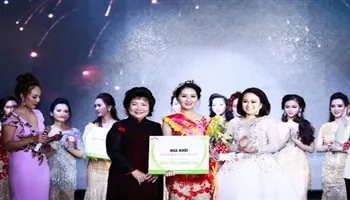 Người đẹp công sở 2017: Tô Thị Vân Anh – Đài TNND TPHCM giành ngôi vị Hoa khôi
