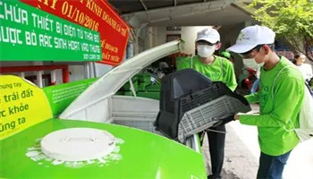 Từ 16/9, thu gom rác thải điện tử tận nhà tại Hà Nội