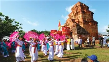 Bình Thuận nâng tầm các lễ hội để thu hút khách du lịch