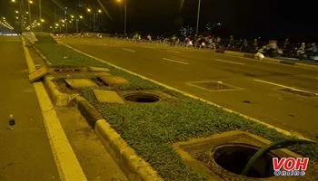 Tá hoả phát hiện xác nam giới chết trong đường cống cáp điện ngầm