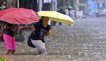 Cách chăm sóc sức khỏe trong những ngày mưa