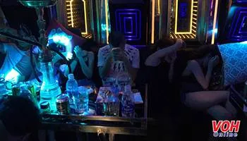 Hàng trăm “dân chơi” phê ma túy trong quán bar