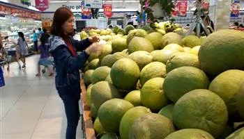 Giá cả thị trường hôm nay 10/10: Bưởi Năm roi từ 35 đến 40 ngàn đồng/kg