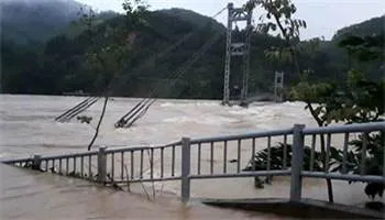 Thủ tướng yêu cầu triển khai các biện pháp khẩn cấp ứng phó mưa lũ