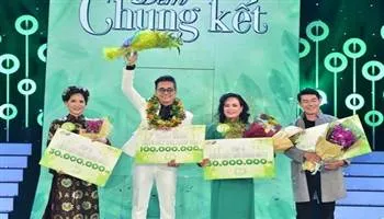 Nguyễn Văn Đa đăng quang Quán Quân Tiếng hát mãi xanh 2017