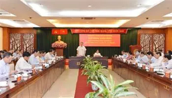 Tìm kiếm giải pháp hoàn thành nhiệm vụ chính trị năm 2017