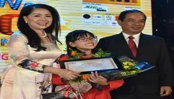 Bùi Lê Nhất Phương giành quán quân Cuộc thi “Tìm kiếm Tài năng MC Nhí”- 2017