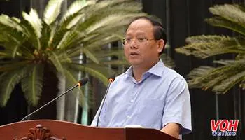 Cán bộ TP nghe thông báo Kết quả hội nghị lần thứ 6 Ban chấp hành Trung ương Đảng khóa 12