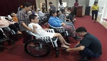 Bị tai biến liệt nửa người, có được lãnh trợ cấp?