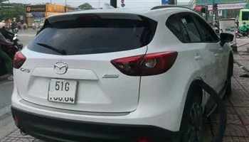 Ô tô Mazda CX5 tông người đàn ông đi xe đạp tử vong