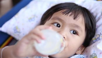 4 sai lầm khi pha sữa con cha mẹ cần đặc biệt chú ý ! 