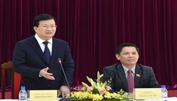 Phó Thủ tướng Trịnh Đình Dũng giao nhiệm vụ cho tân Bộ trưởng GTVT