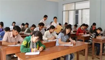 Bỏ hộ khẩu thường trú trong tuyển dụng công chức, viên chức: TPHCM thực hiện từ 1/11/2017