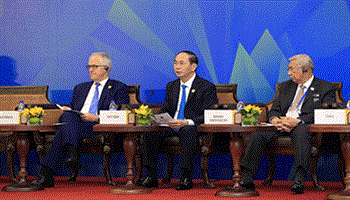Chủ tịch nước Trần Đại Quang chủ trì Đối thoại của các nhà lãnh đạo APEC với ABAC