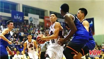 Thanglong Warriors thắng tuyệt đối Hanoi Buffaloes, thẳng tiến chung kết