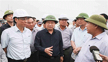 Phó Thủ tướng Trịnh Đình Dũng chỉ đạo ứng phó bão số 14 tại Ninh Thuận, Khánh Hòa