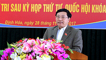 Phó Thủ tướng Phạm Bình Minh nhấn mạnh thành công của APEC khi tiếp xúc cử tri