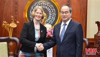 Bí thư Thành ủy tiếp Đại sứ New Zealand