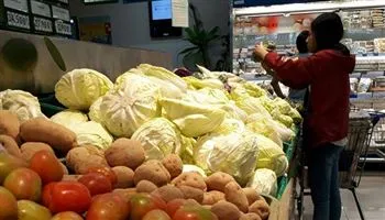 Giá cả thị trường hôm nay 12/12/2017: Bắp cải 18 ngàn đồng một kg