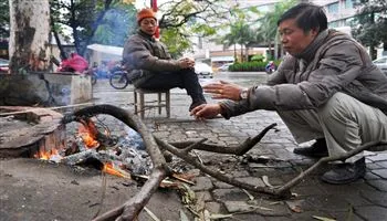 Dự báo thời tiết ngày 23/12: Nhiệt độ miền Bắc lại giảm, vùng núi cao xuống dưới 5 độ C