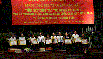 Tiếp tục đổi mới tư duy gắn kết thông tin đối ngoại với thông tin đối nội
