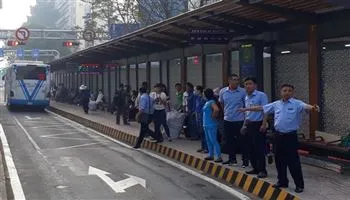 Trạm xe buýt Bến Thành trên đường Hàm Nghi, quận 1 hoạt động từ hôm nay 28/12