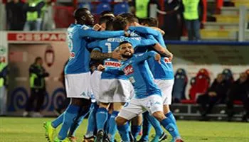 Kết quả bóng đá 30/12: Thắng tối thiểu Crotone, Napoli vô địch lượt đi