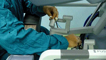 Bệnh viện Bình Dân dùng phẫu thuật robot điều trị ung thư tuyến tiền liệt