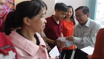 Lo tết cho công nhân bị mất việc làm 